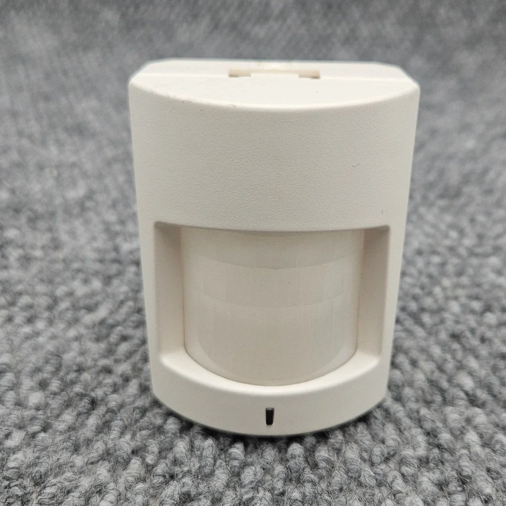 Qolsys IQ Motion QS1230-840 Wireless PIR Motion Sensor Security Alarm Hardware